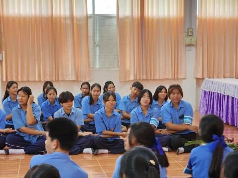 นางสาวพัชรวดี บุญมาก รองผู้อำนวยการโรงเรียนมัธยมโพนค้อ ย้ายไปดำร